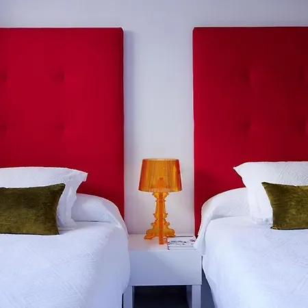 Malaga Andes Szálloda 3*